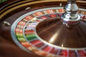 bild av en klassisk kasino roulett hjul. foto