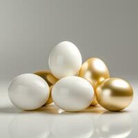 ai genererad gyllene påsk ägg på vit bakgrund, foto