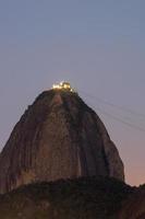 Rio de Janeiro, Brasilien, 2015 - Sockertoppsberget sett från Botafogo