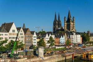 rekonstruktion av de vägbank av cologne foto