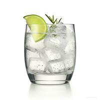 ai genererad gin tonic glas av vatten med is isolerat på vit bakgrund. ai genererad foto