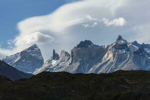 cuernos del smärta, torres del paine nationell parkera, chilenska patagonien, chile foto