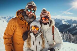 ai genererad Lycklig familj i åka skidor kostymer skidåkning i berg. vinter- säsong, resa och livsstil begrepp foto