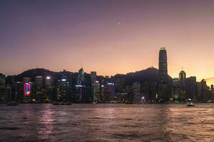natt se av victoria hamn och hongkong ö i hong kong, Kina foto