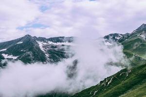 batcondi kumrat dalen vackert landskap utsikt över bergen foto