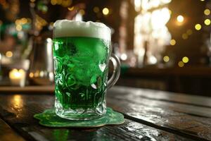 ai genererad en glas av grön öl på en tabell i en pub. st Patricks dag, högtider och firande begrepp foto