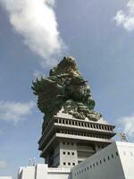 bali, 2022 - museum, garuda wisnu kencana staty foto