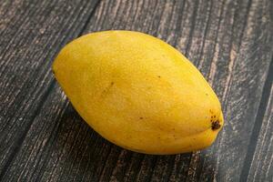 ljuv mogen saftig tropisk mango frukt foto