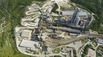 fabrik för de produktion och förberedelse av byggnad cement. cement industri. foto