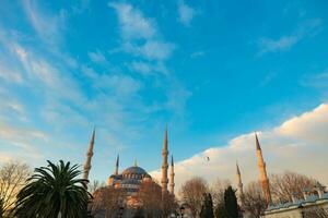 blå moské eller sultanahmet på soluppgång. ramadan eller islamic bakgrund Foto