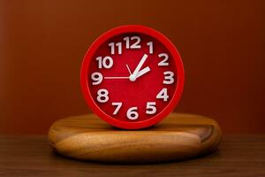 tid står fortfarande tid och arbete begrepp punktlighet och möten foto