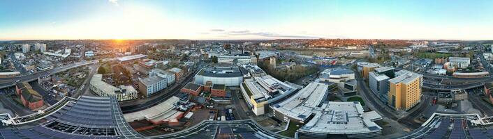 skön hög vinkel se av central luton stad av England Storbritannien. december 1:a, 2023 foto