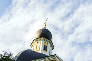 skott av de kupol av de ortodox kyrka. religion foto