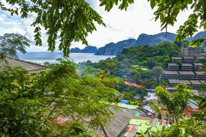 koh phi phi don thailand strand ö synpunkt panorama se. foto