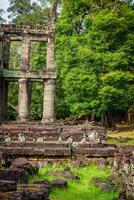 ruiner av pra khan tempel i angkor thom av cambodia foto