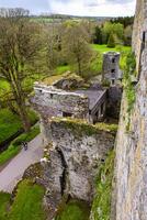 över huvudet antenn se av blarney slott, irland foto