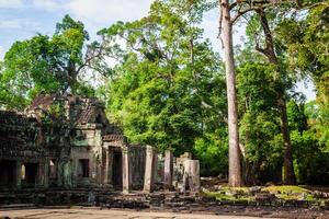 ruiner av pra khan tempel i angkor thom av cambodia foto