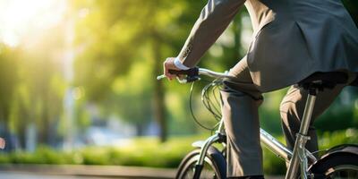 ai genererad snyggt klädd man på cykel, vibrerande utomhus, solig väder. ai generativ. foto