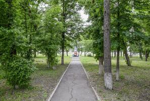 monument till de mor av en soldat väntar för henne son från de krig. skulptur av ett okänd författare i de parkera av de by av pervomaisky, krasnodar krai, Ryssland. foto