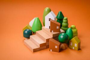 en små trä- hus som ett aning för investera i din egen Hem foto