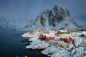 Hamnoy fiske by på lofoten öar, Norge foto