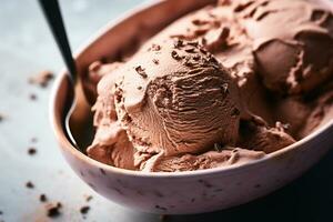 ai genererad en choklad is grädde med en skopa med krämig textur på pastell bakgrund, över huvudet skott foto