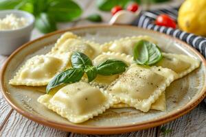 ai genererad ravioli med ricotta och spenat på en tallrik på en ljus trä bänkskiva. ai genererad. foto