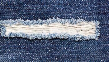 ai genererad en närbild av en rev sektion i blå denim tyg, exponera de vit trådar undertill, blå jeans med en vit rand den där har varit trasig av foto