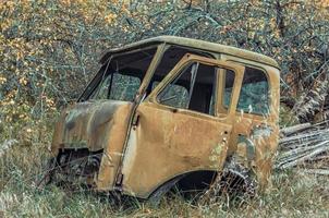 pripyat, Ukraina, 2021 - gammal lastbilshytt i Tjernobyl foto