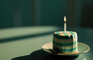 ai genererad randig födelsedag kaka med ett belyst ljus foto