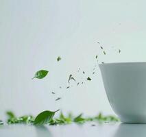 ai genererad te blad falls från en kopp i närbild grön foto