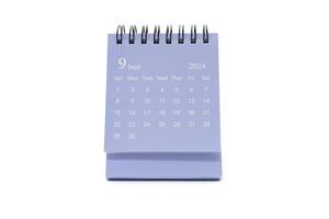 enkel skrivbord kalender för september 2024 isolerat på vit bakgrund. kalender begrepp med kopia Plats. foto