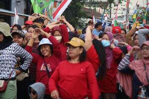 magelang, Indonesien,08 13 2023-get redo för en friska promenad i åminnelse av de 78: e indonesiska oberoende dag foto