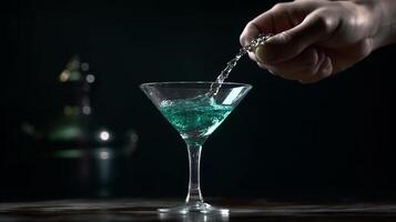 ai generativ bartender framställning cocktail på natt klubb bartender häller alkohol från shaker in i Martini glas dryck liv stil begrepp foto