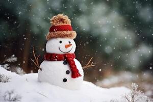 ai genererad jul vinter- leende Lycklig snögubbe frostig snö ny år firande Semester söt dekoration hälsning december eve ansikte rolig vit snöboll med scarf hatt morot xmas fest skinande foto