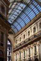 minimal detaljer den där kan vara observerats inuti de galleri vittorio emanuele ii i milano, Italien foto