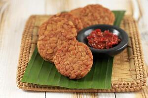 runda friterad tempeh eller tempe goreng bulat foto