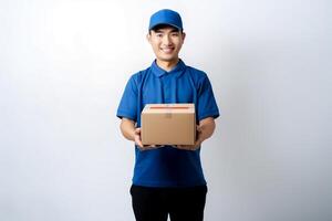 ai genererad ung asiatisk deliveryman är innehav leverans låda , logistik begrepp . foto