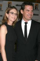 diane körfält josh brolin anländer till de hollywood filma festival utmärkelser gala på de beverly hilton hotell i beverly kullar, ca på oktober 27, 2008 foto