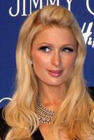 paris hilton anländer på de jimmy choo för hm lansera fest privat bostad väst hollywood, ca november 2, 2009 foto