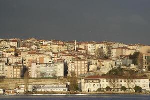 se av gyllene horn på solnedgång från balat distrikt i istanbul, Kalkon. foto