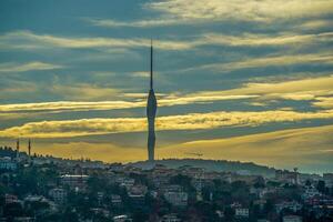 ny kommunikation torn se från istanbul bosphorus kryssning foto