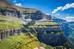 faja de las flores ordesa y Monte perdido nationell parkera, Spanien foto