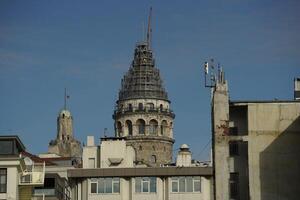 galata torn i istanbul Kalkon under restaurering foto