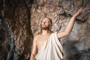 Jesus christ i de grotta under påsk foto