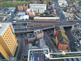 hög vinkel se av central luton stad av England Storbritannien under solnedgång tid. december 1:a, 2023 foto