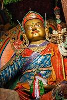 staty av guru padmasambhava, ladakh, Indien foto