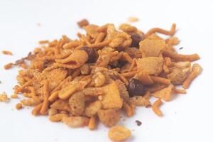 asiatisk snacks kallad chanachur kommer smak knoppar med ljuv och sur smak. bra mellanmål på några tid. foto