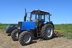 traktor. jordbruks maskineri. foto