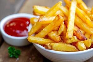 ai genererad franska frites i en snabb mat restaurang. snabb mat. ai genererad. foto